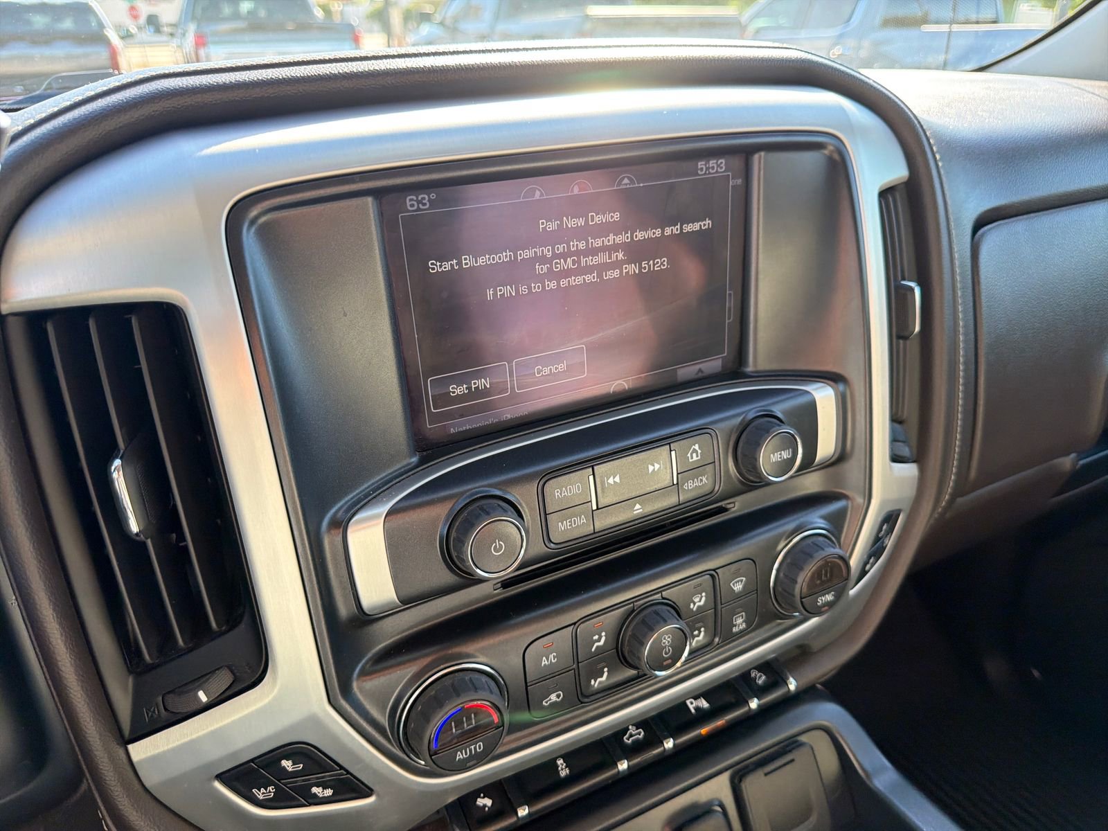 Used 2014 GMC Sierra 1500 SLT w/ SLT Crew Cab Value Package AWD/4WD image 22