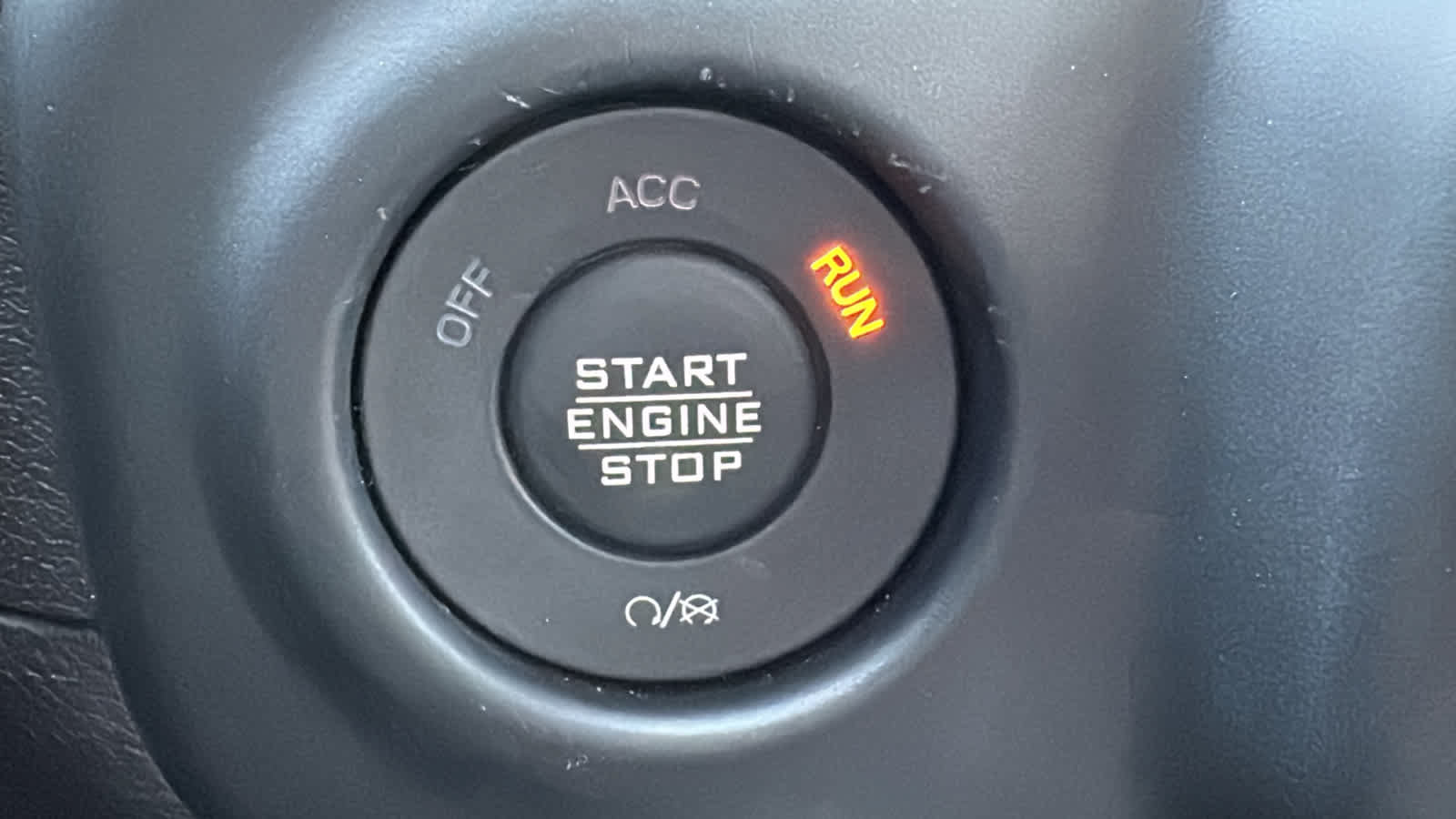 Used 2022 Jeep Wrangler Unlimited Sahara AWD/4WD image 17