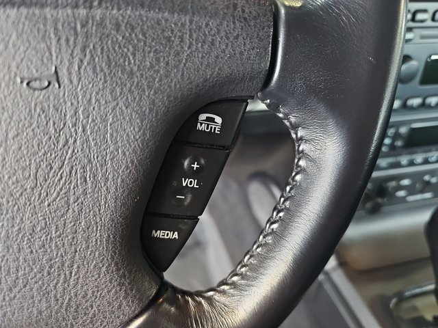 Used 2003 Ford Thunderbird image 15