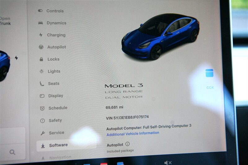 Used 2018 Tesla Model 3 Long Range image 21