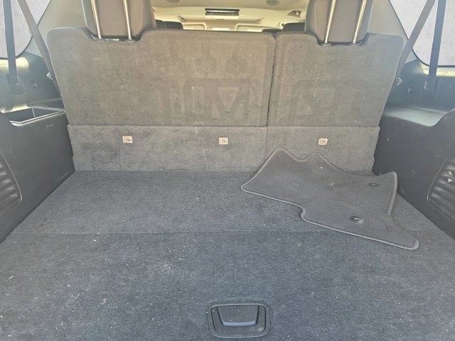 Used 2019 Chevrolet Suburban Premier RWD image 15