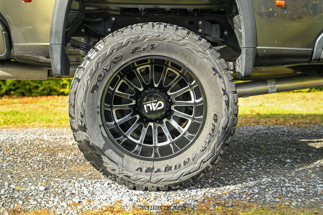 Used 2023 Chevrolet Silverado 3500 High Country image 40