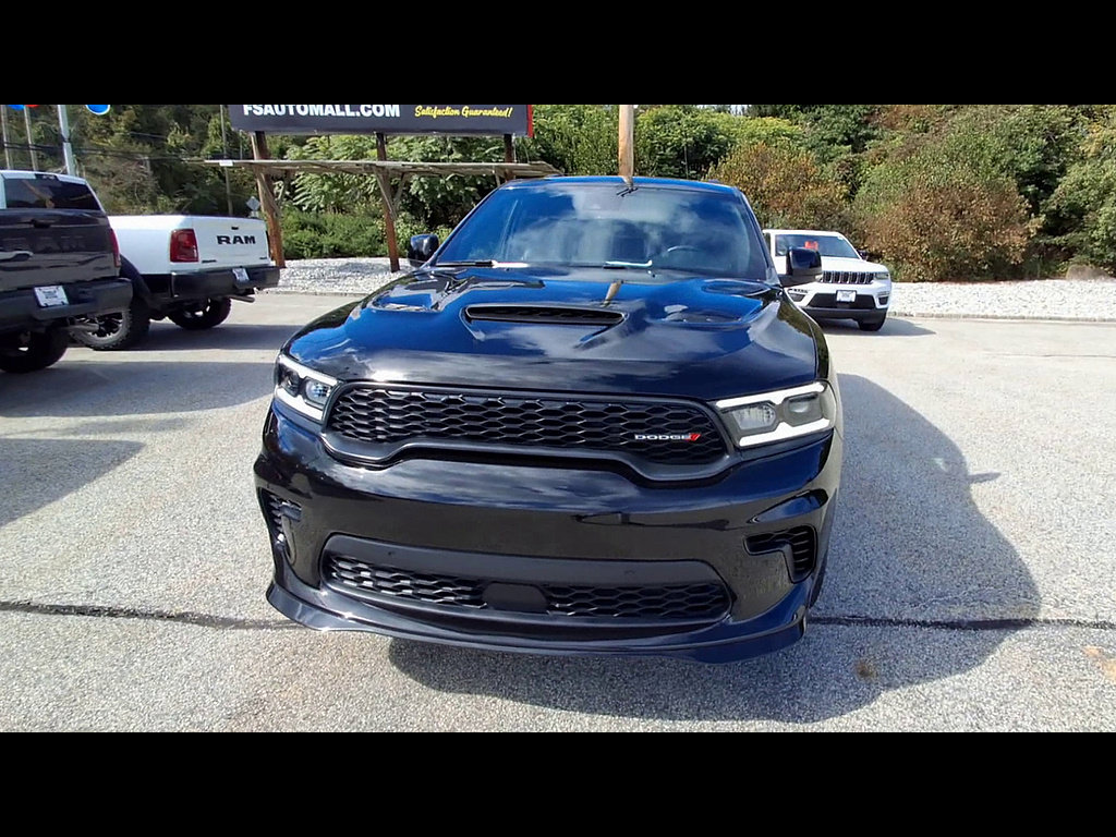 Used 2025 Dodge Durango GT AWD/4WD image 3