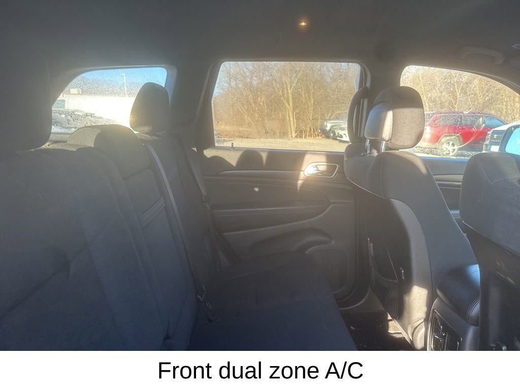 Used 2017 Jeep Grand Cherokee Laredo w/ Quick Order Package 23E image 13