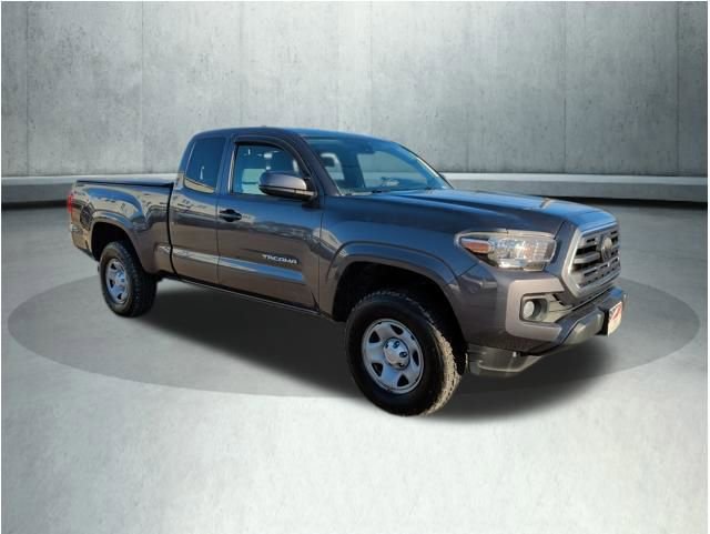Used 2018 Toyota Tacoma SR5 image 7