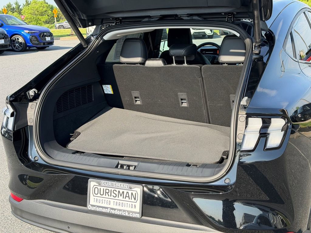 Used 2025 Ford Mustang Mach-E Premium AWD/4WD image 19