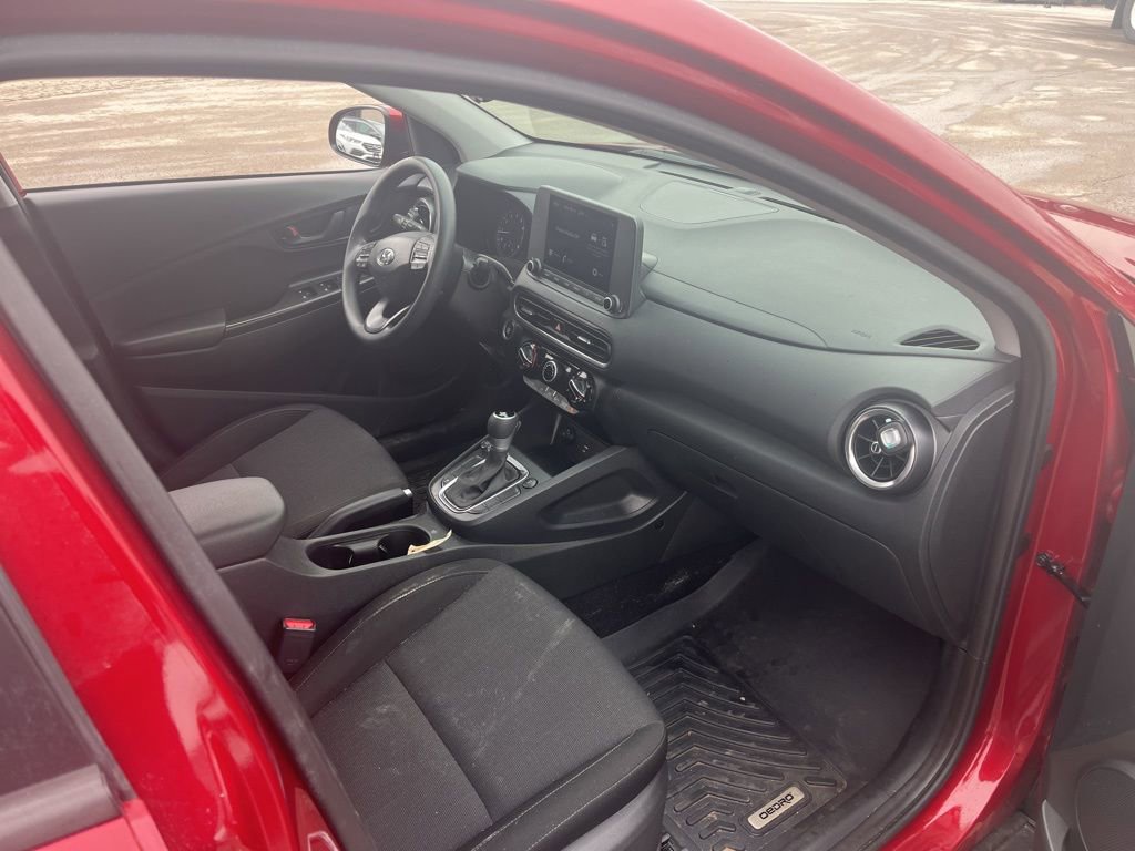 Used 2023 Hyundai Kona SEL image 5