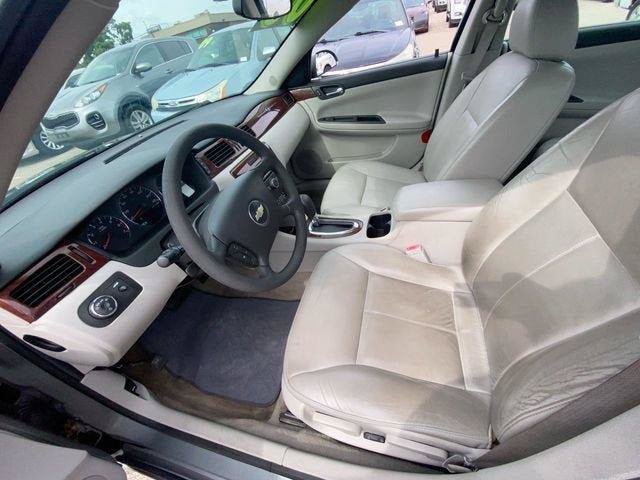 Used 2008 Chevrolet Impala LT FWD image 19