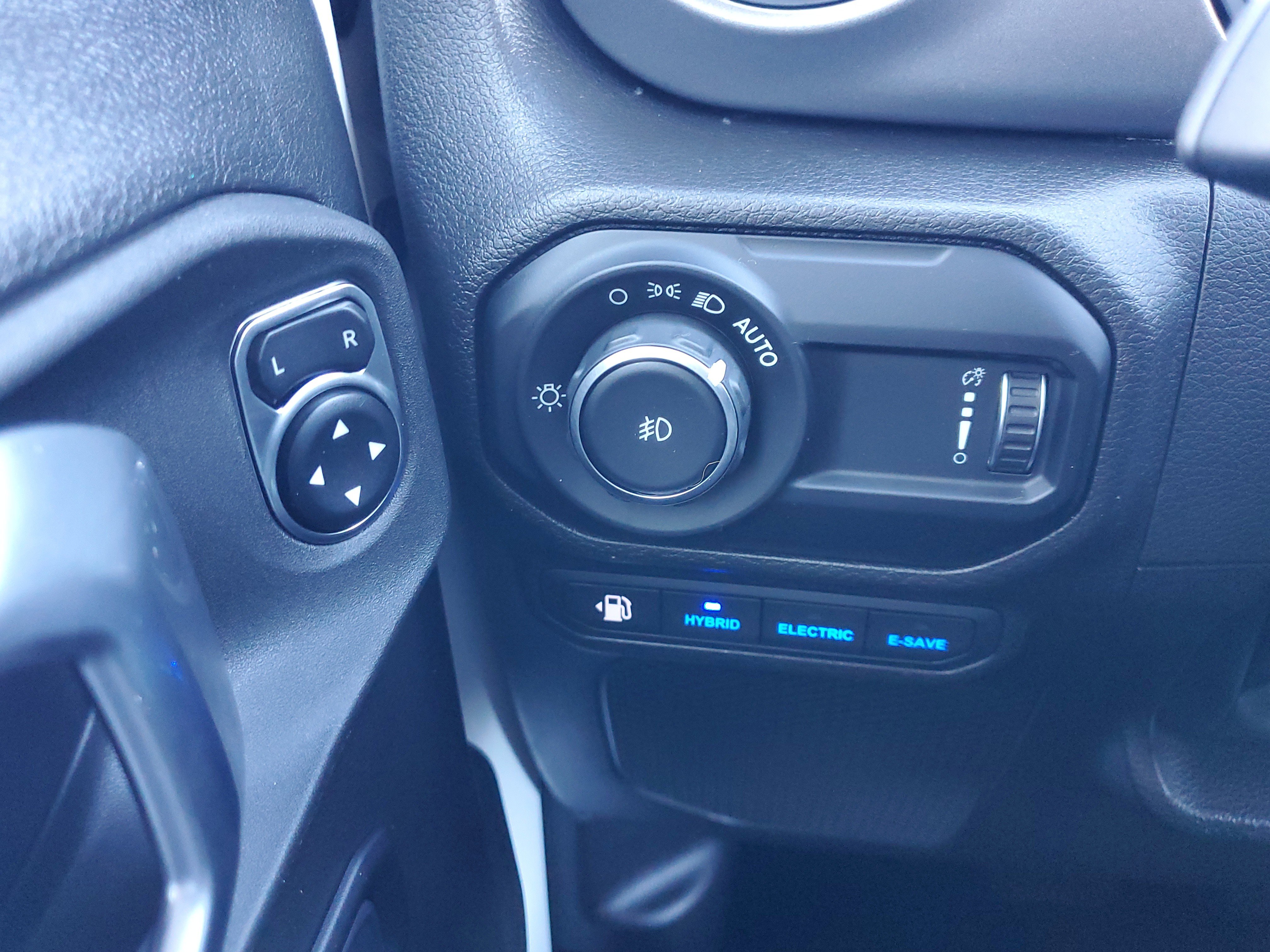 Used 2023 Jeep Wrangler Unlimited Rubicon 4xe image 11