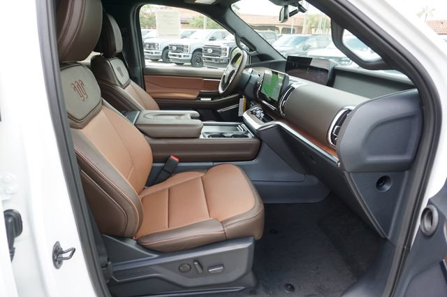 New 2027 Ford Expedition King Ranch AWD/4WD image 3