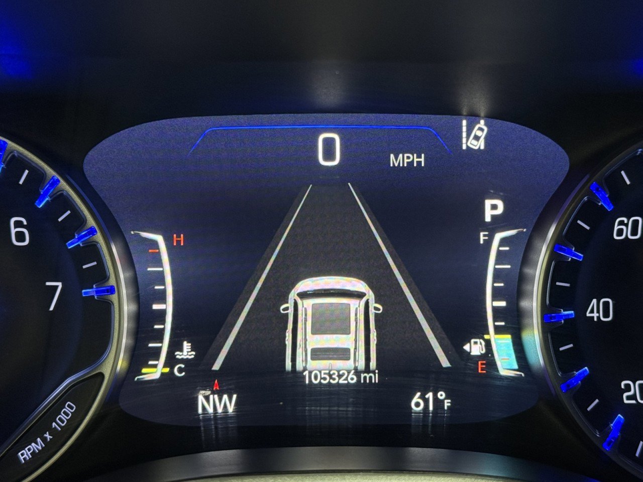 Used 2023 Chrysler Pacifica Touring image 17