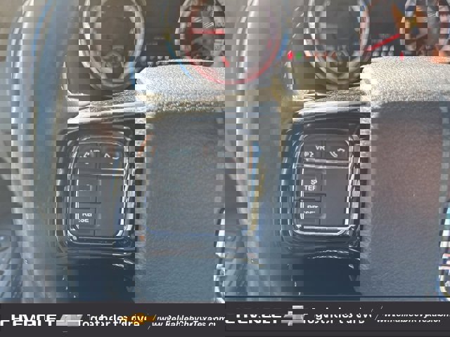 Used 2016 Dodge Grand Caravan SE image 24