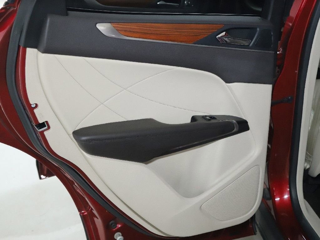 Used 2019 Lincoln MKC Select w/ Select Plus Package image 13