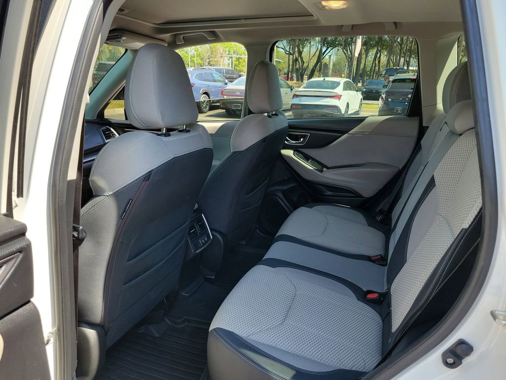 Used 2020 Subaru Forester Premium image 17