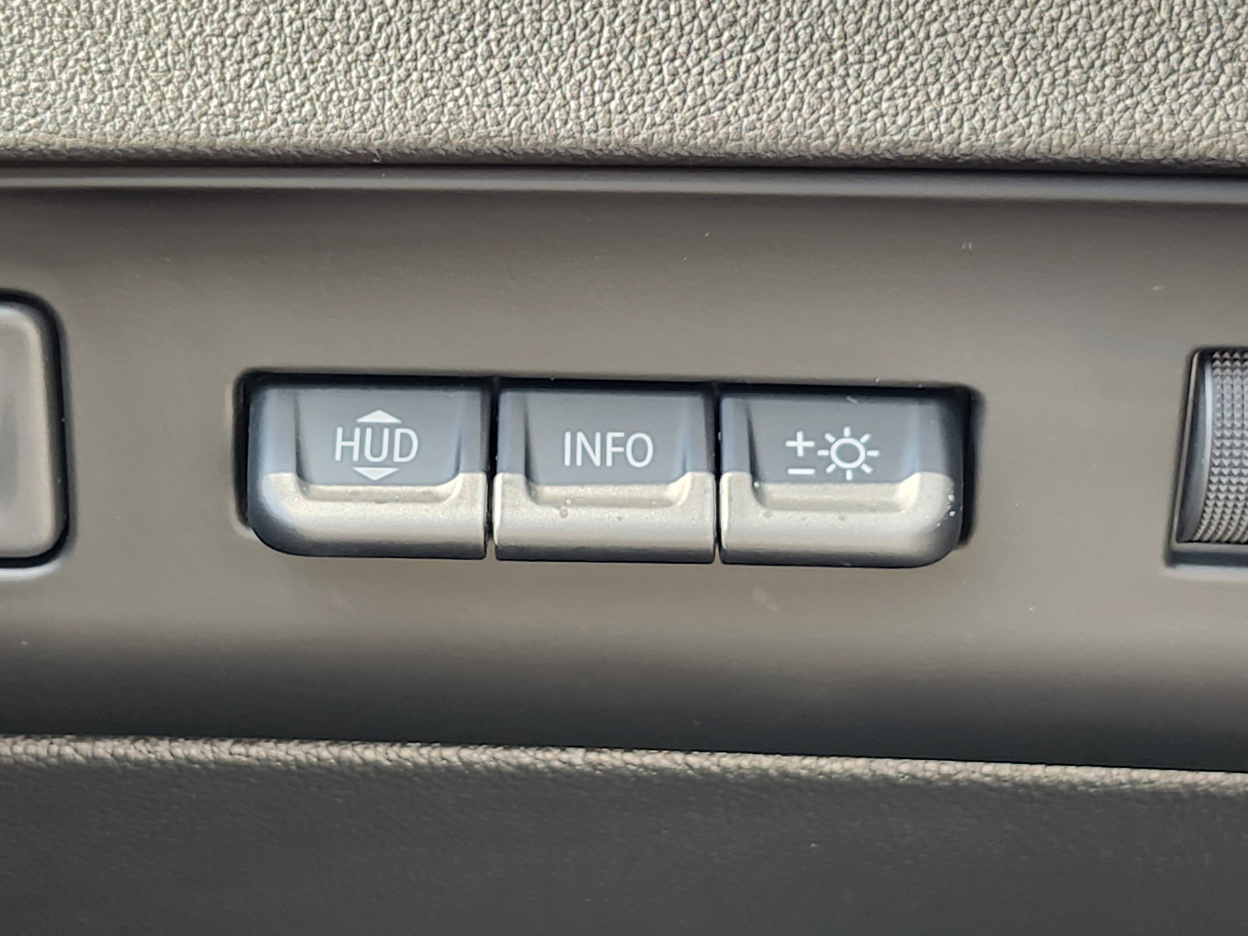 Used 2023 Buick Enclave Premium w/ Experience Buick Package image 38