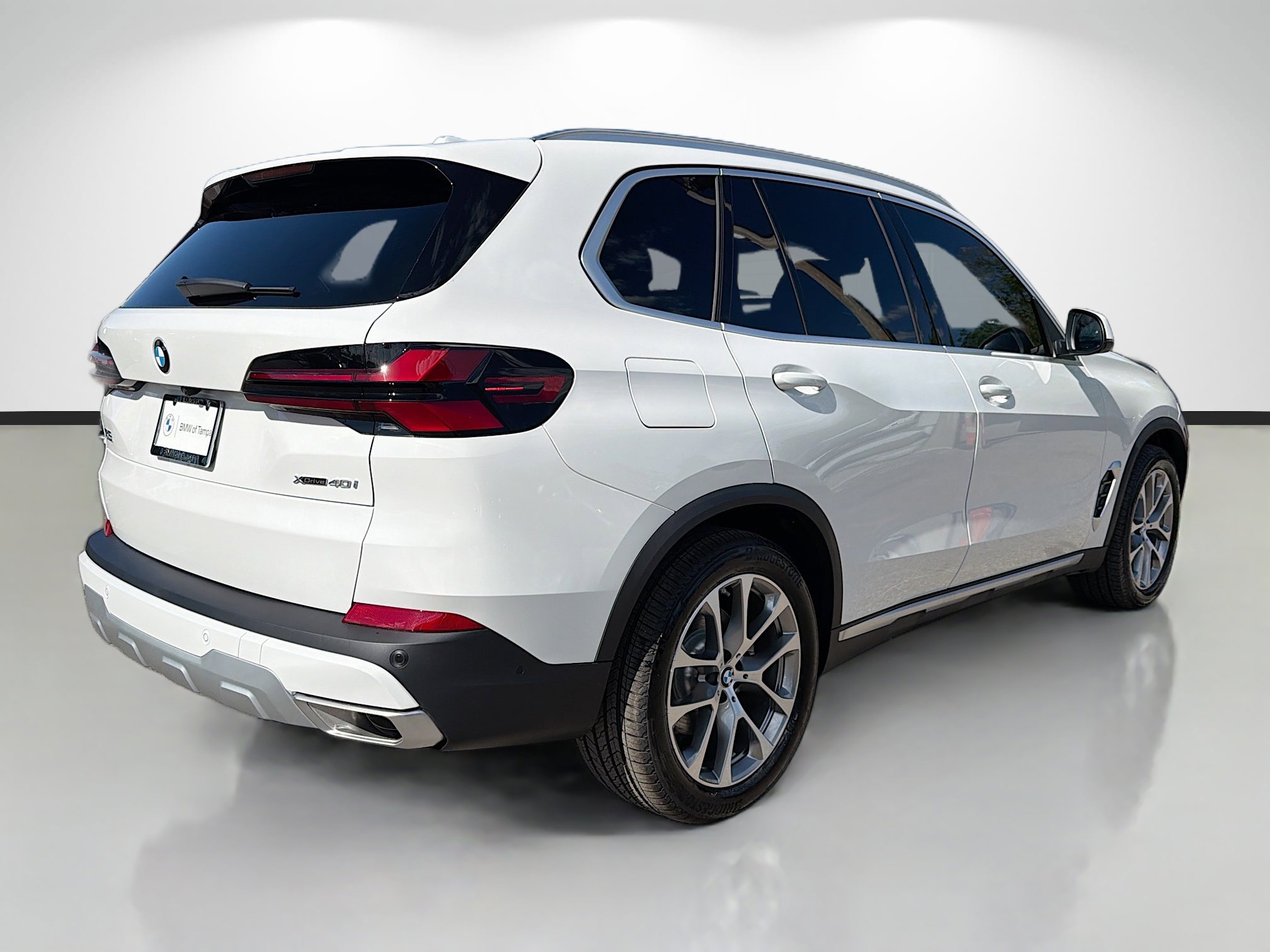 Used 2026 BMW X5 xDrive40i AWD/4WD image 3