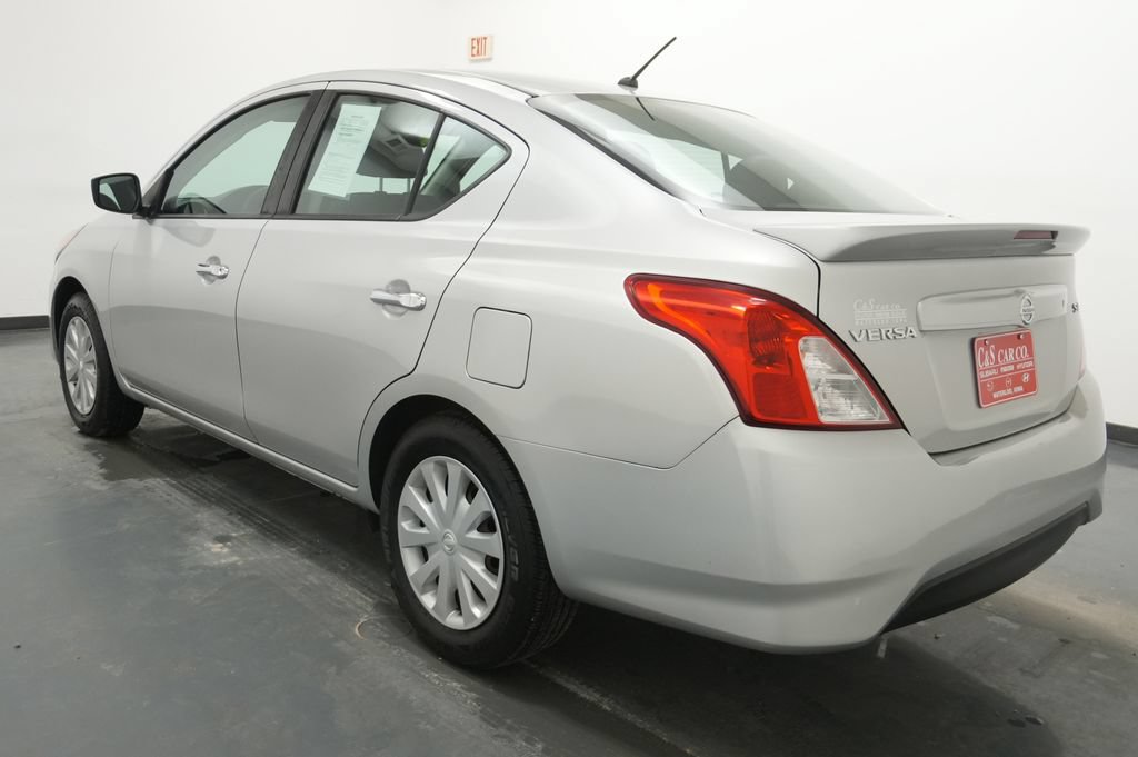 Used 2017 Nissan Versa SV FWD image 6