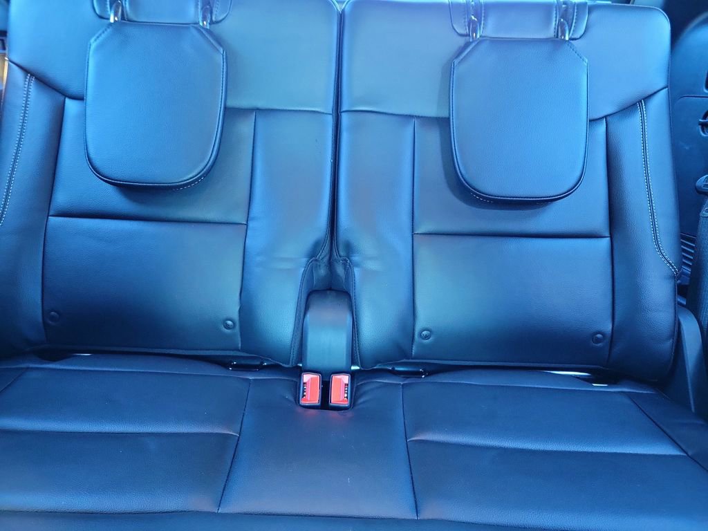 Used 2022 Ford Explorer ST RWD image 11