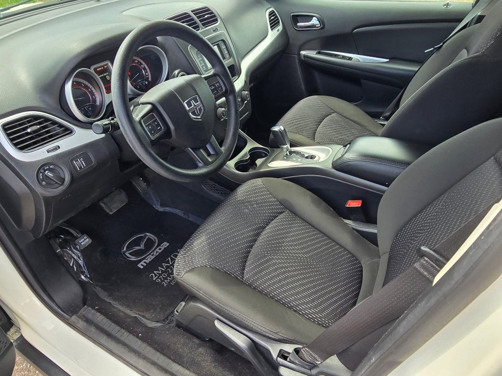 Used 2020 Dodge Journey SE image 23