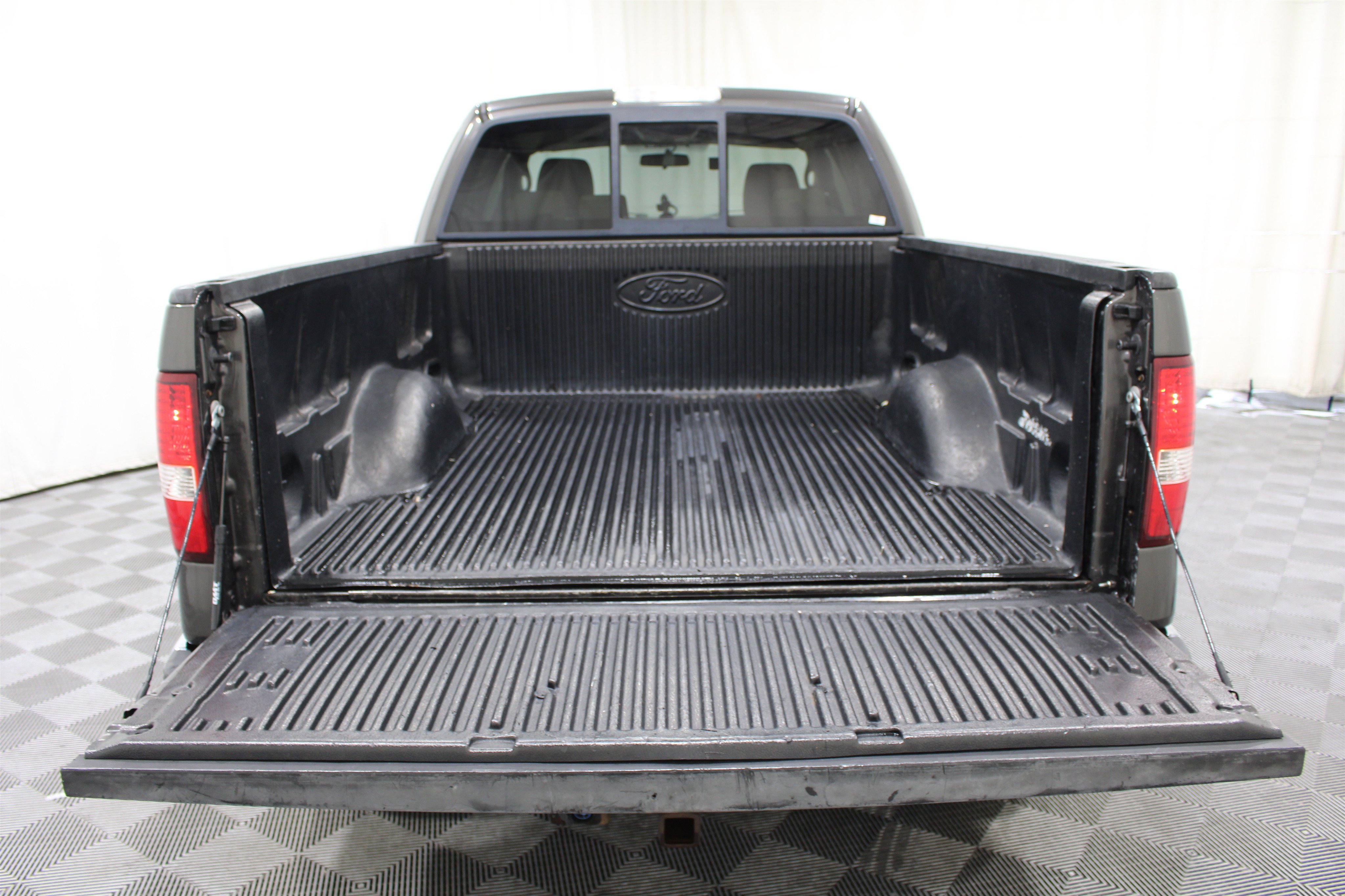 Used 2006 Ford F150 XLT AWD/4WD image 16