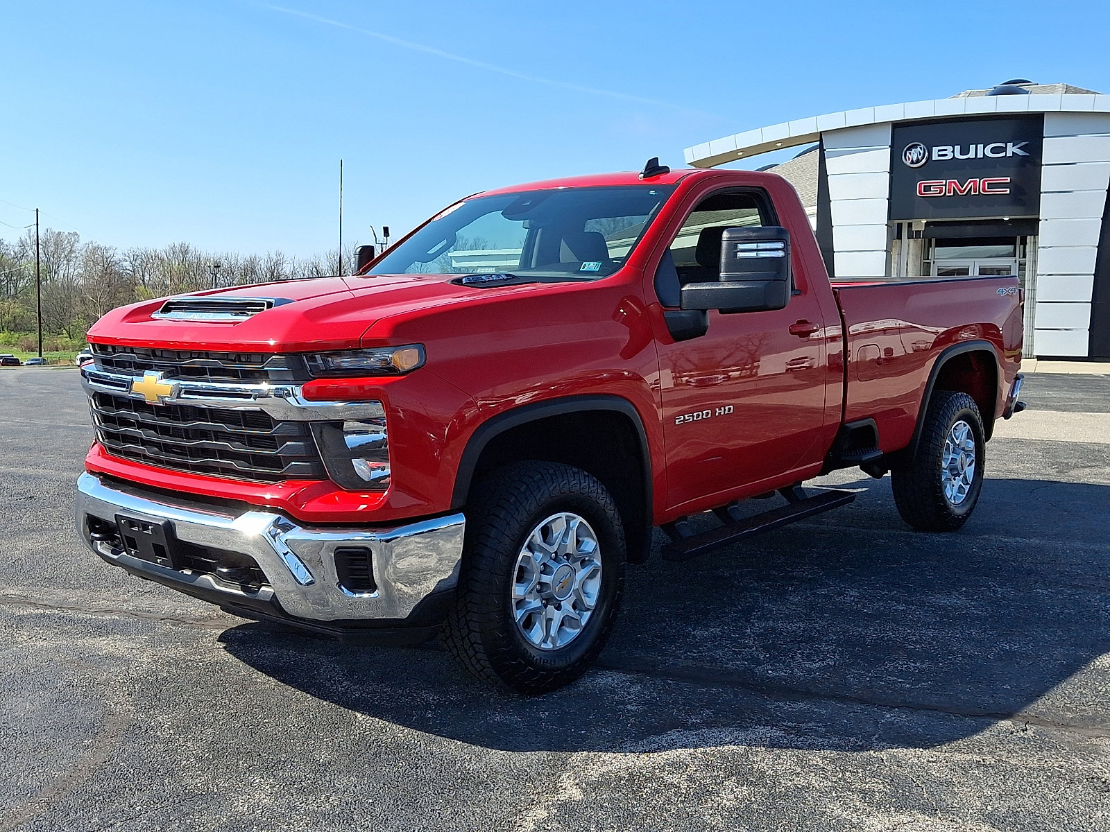 Used 2024 Chevrolet Silverado 2500 LT AWD/4WD image 4
