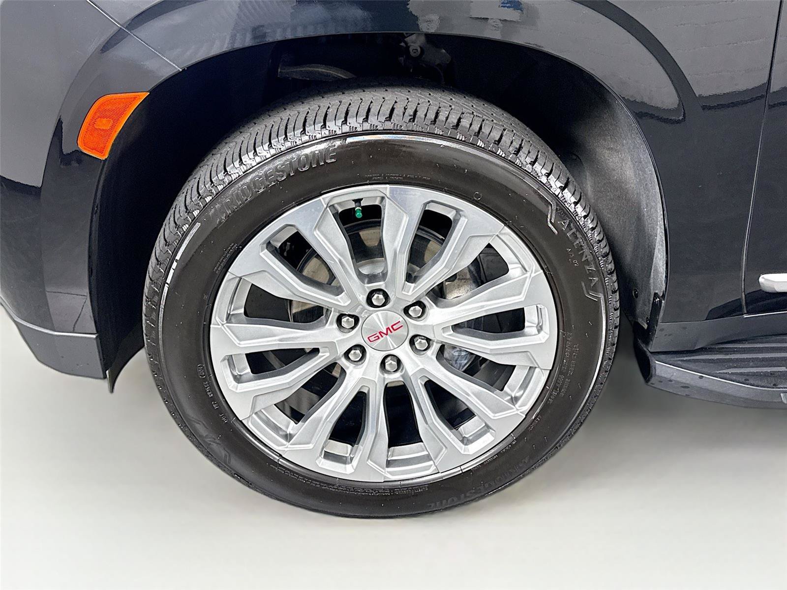Used 2024 GMC Yukon Denali AWD/4WD image 47