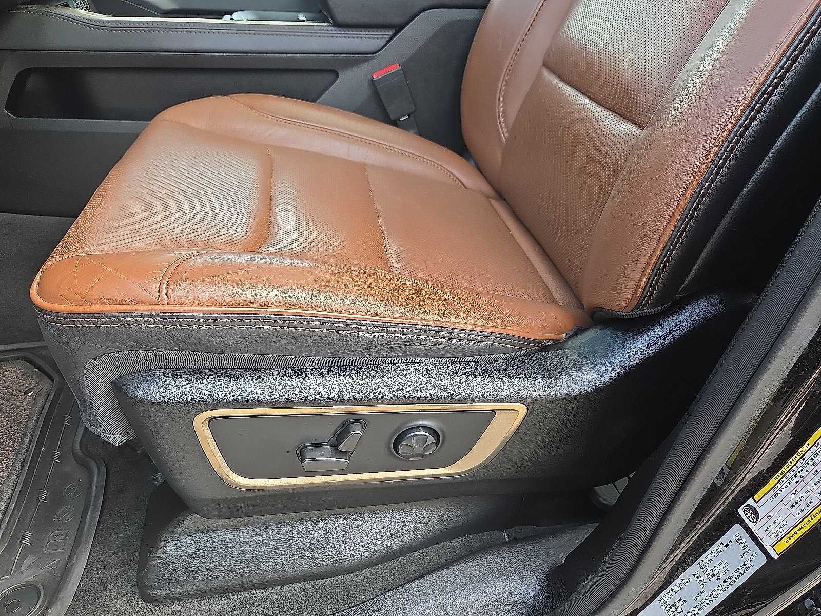 Used 2022 RAM 1500 Limited AWD/4WD image 21