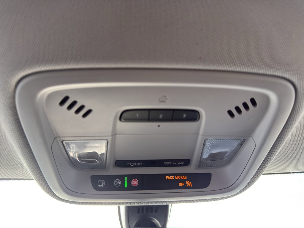 Used 2020 Chevrolet Traverse LT w/ LPO, Floor Liner Package image 24