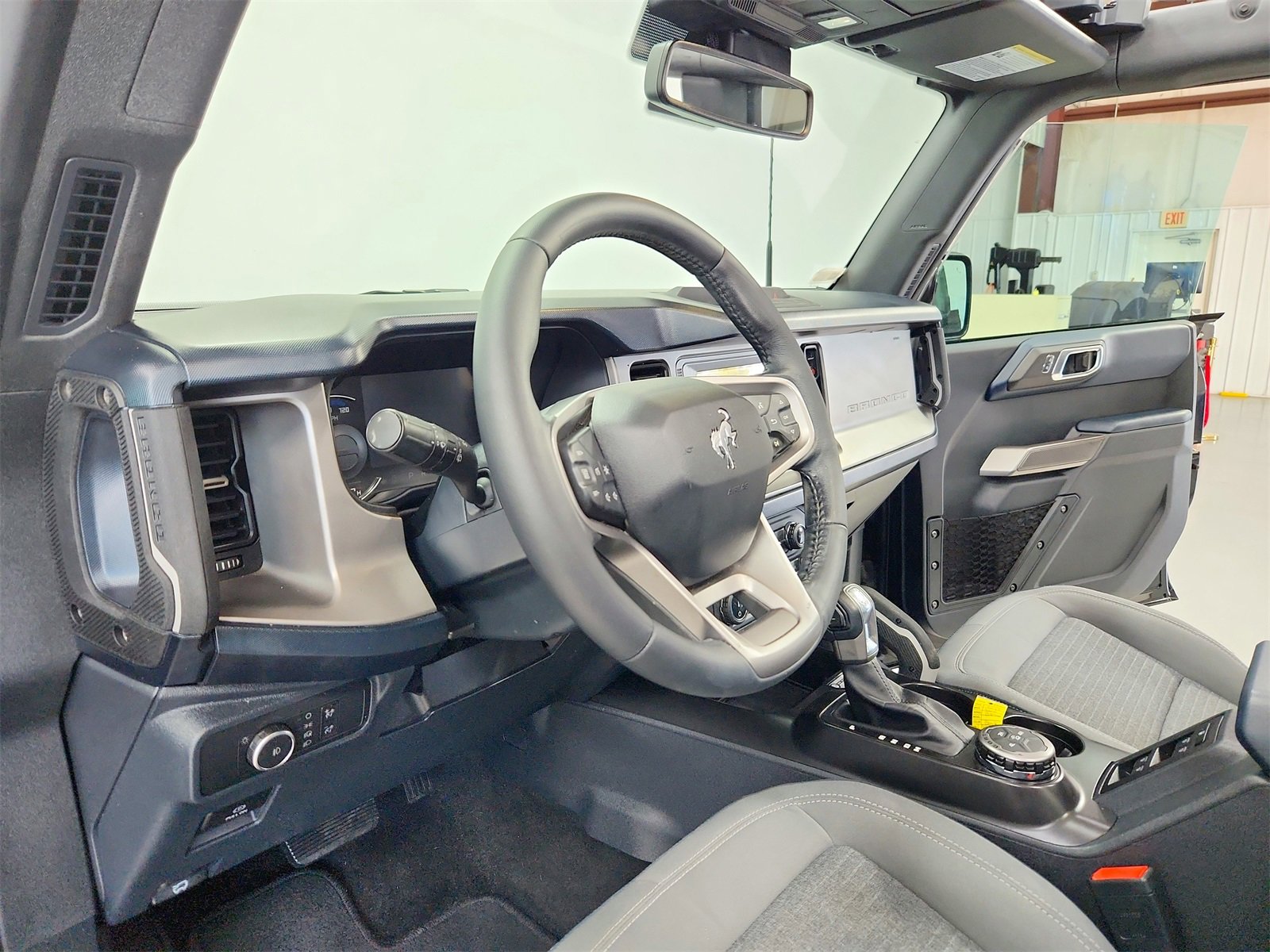 Used 2022 Ford Bronco Outer Banks image 18