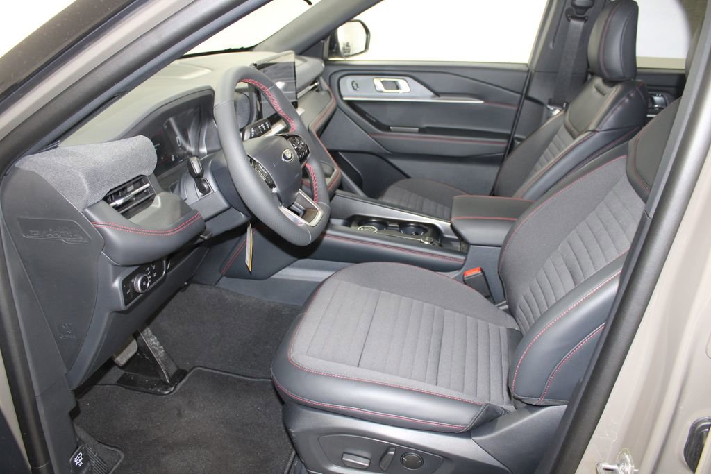 New 2026 Ford Explorer ST-Line image 22