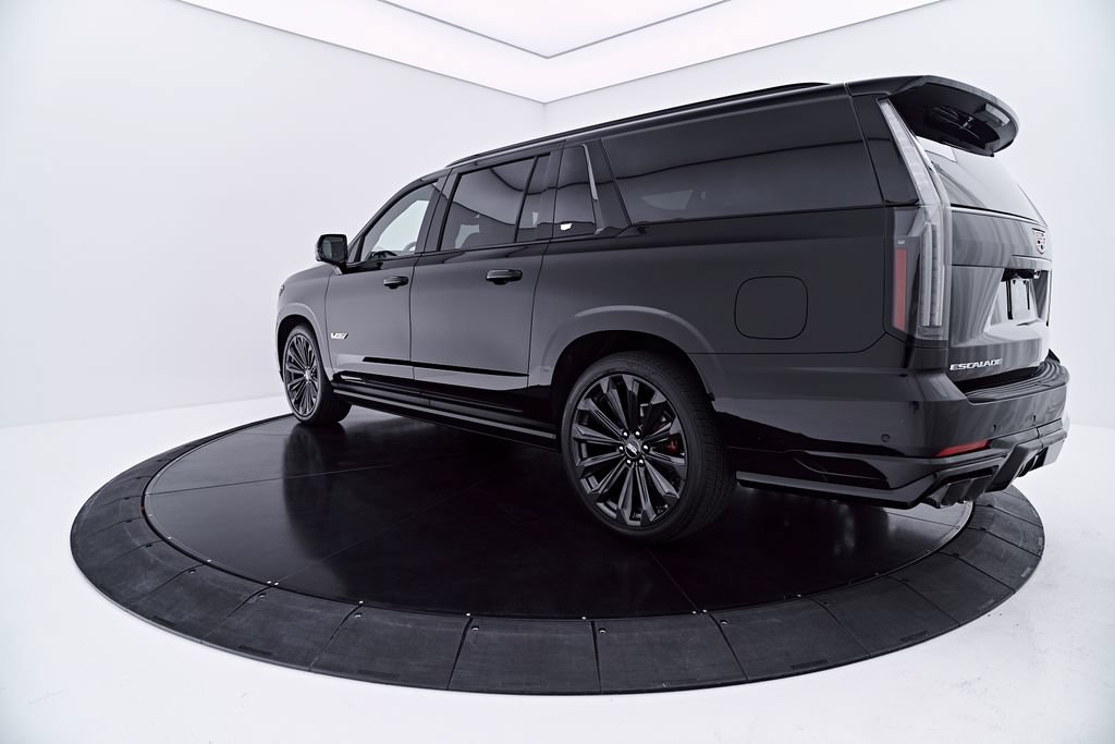Used 2026 Cadillac Escalade ESV V AWD/4WD image 10