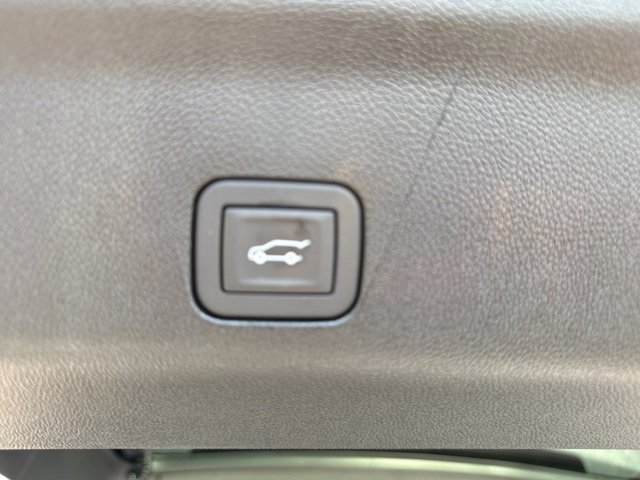 New 2026 GMC Yukon AT4 w/ AT4 Premium Package image 36
