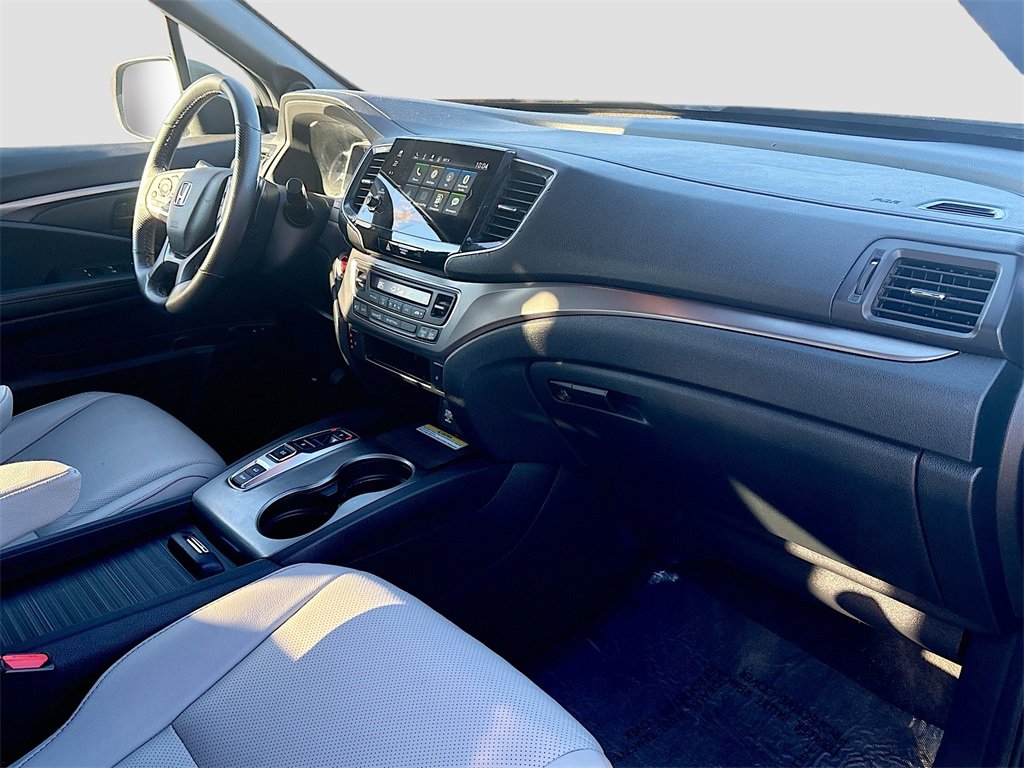Used 2023 Honda Passport EX-L image 28