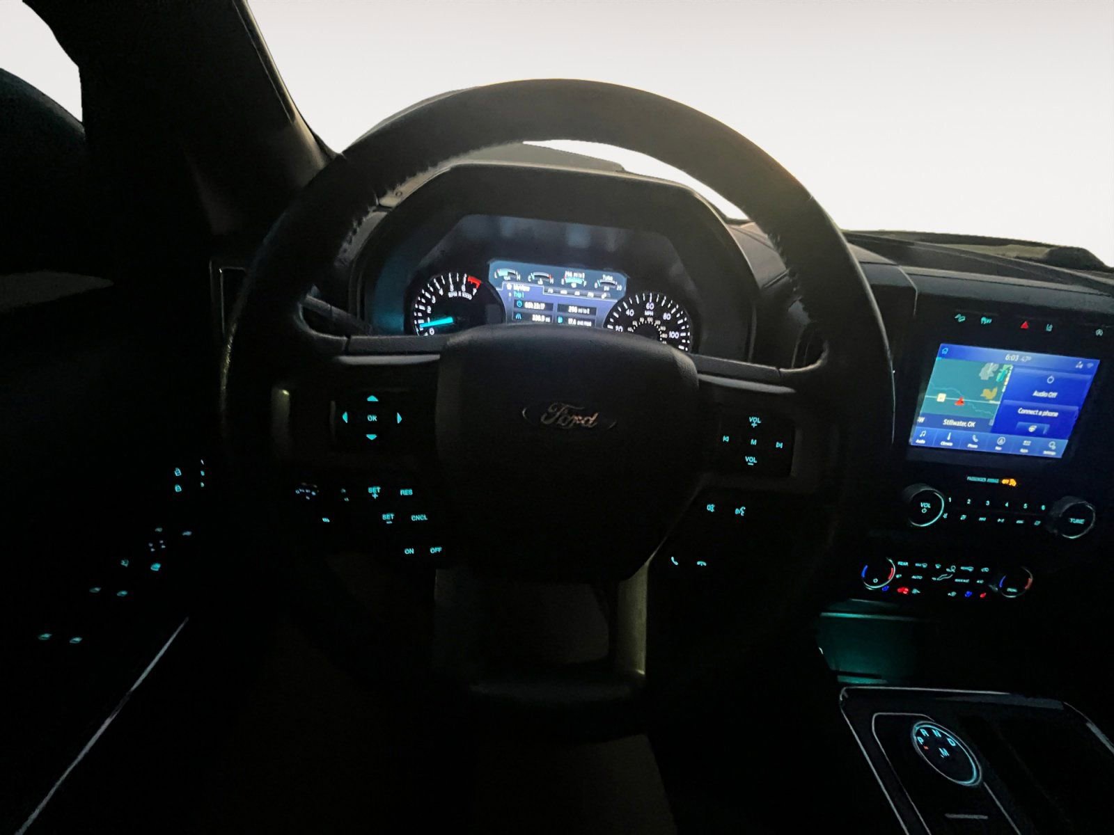 Used 2020 Ford Expedition XLT w/ Equipment Group 202A image 9