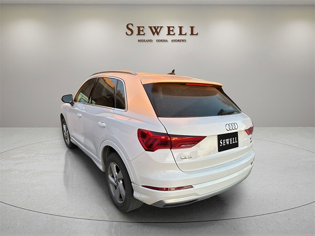 Used 2019 Audi Q3 2.0T Premium image 2