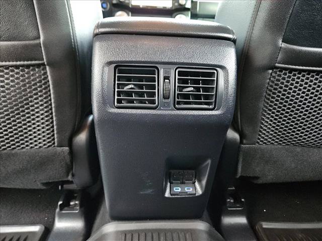 Used 2023 Toyota 4Runner TRD Off-Road Premium AWD/4WD image 17