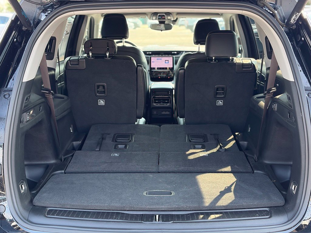 Certified 2024 Jeep Grand Cherokee L Limited AWD/4WD image 10
