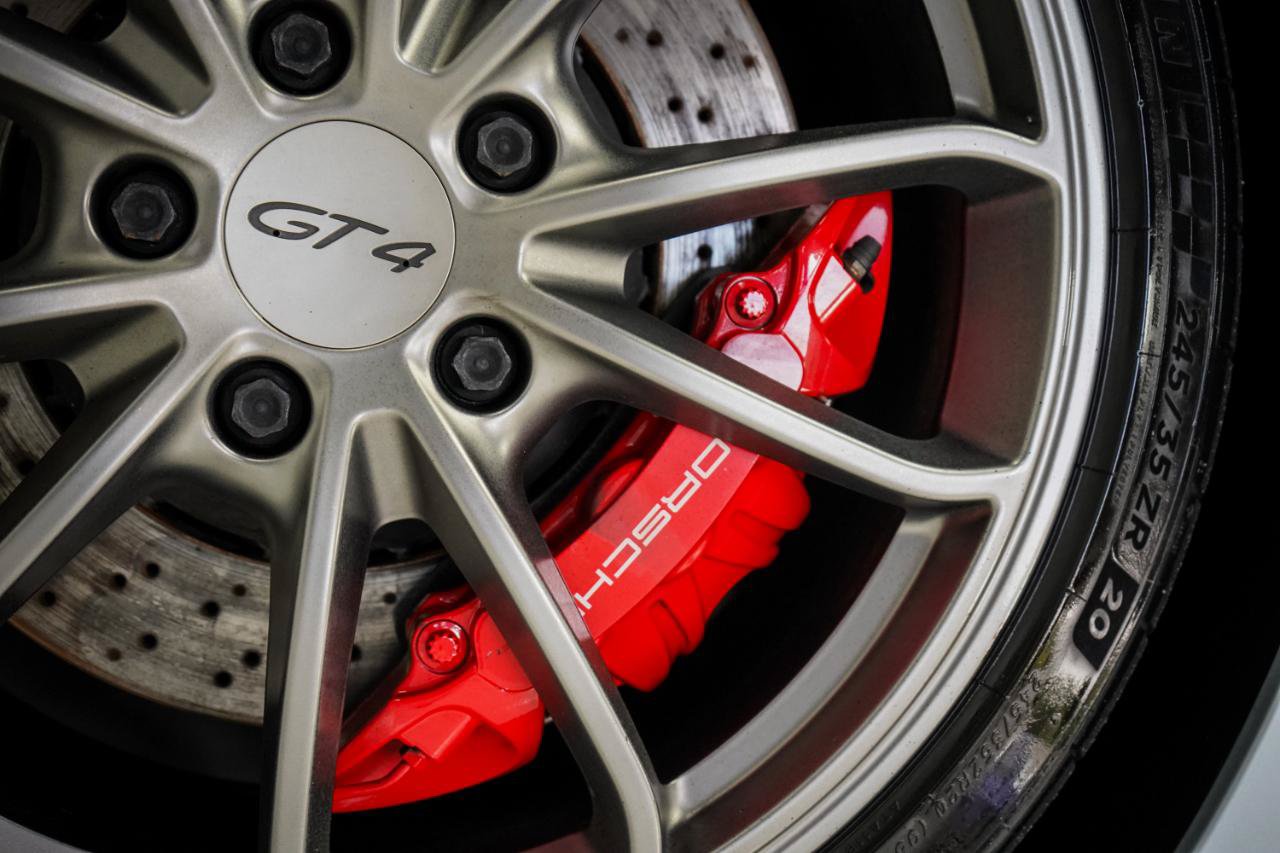 Used 2016 Porsche Cayman GT4 RWD image 14
