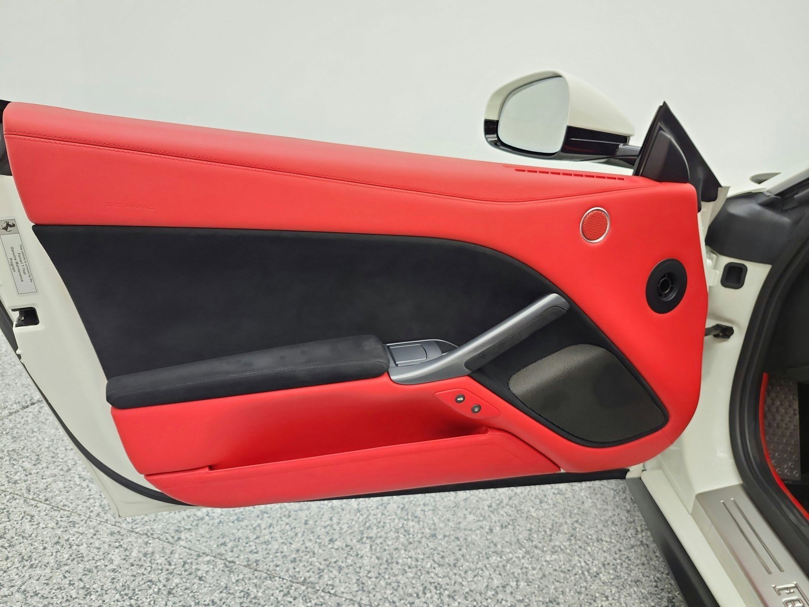 Used 2016 Ferrari F12 Berlinetta image 14