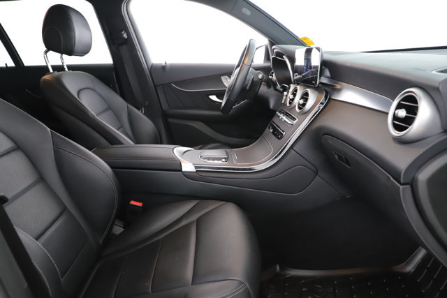 Used 2022 Mercedes-Benz GLC 300 4MATIC image 28