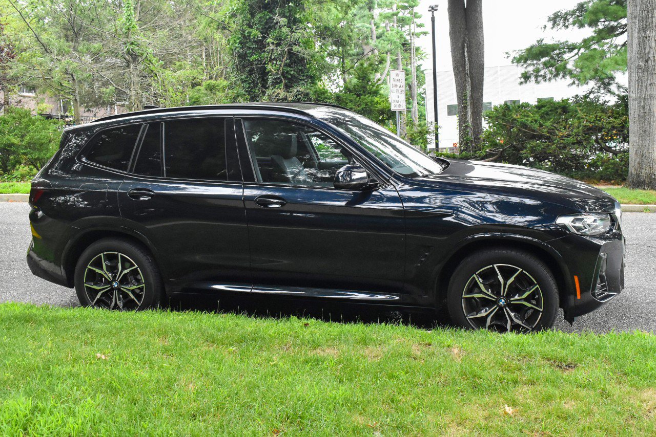 Used 2023 BMW X3 xDrive30i w/ M Sport Package AWD/4WD image 9