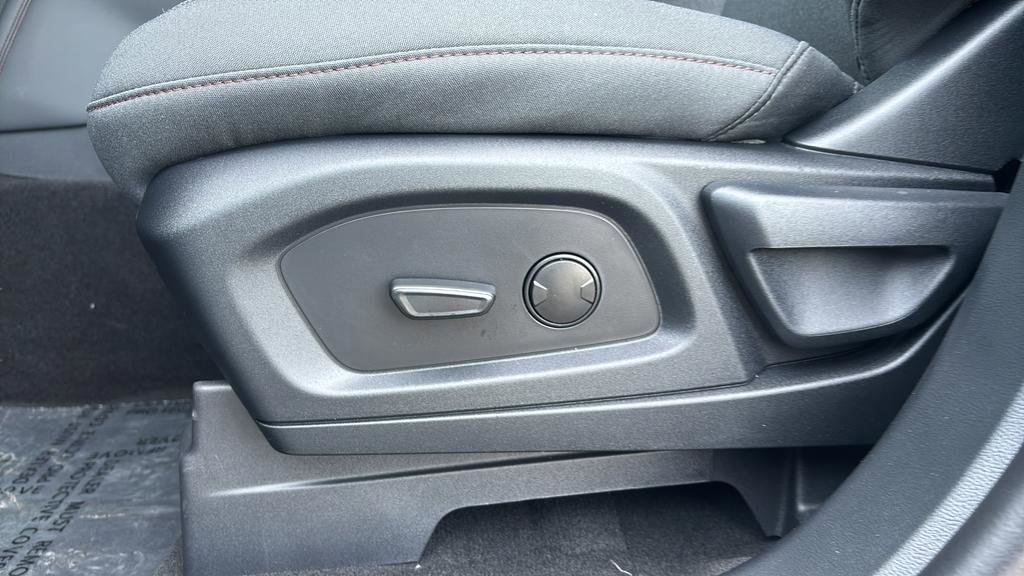 New 2026 Ford Explorer Active image 18