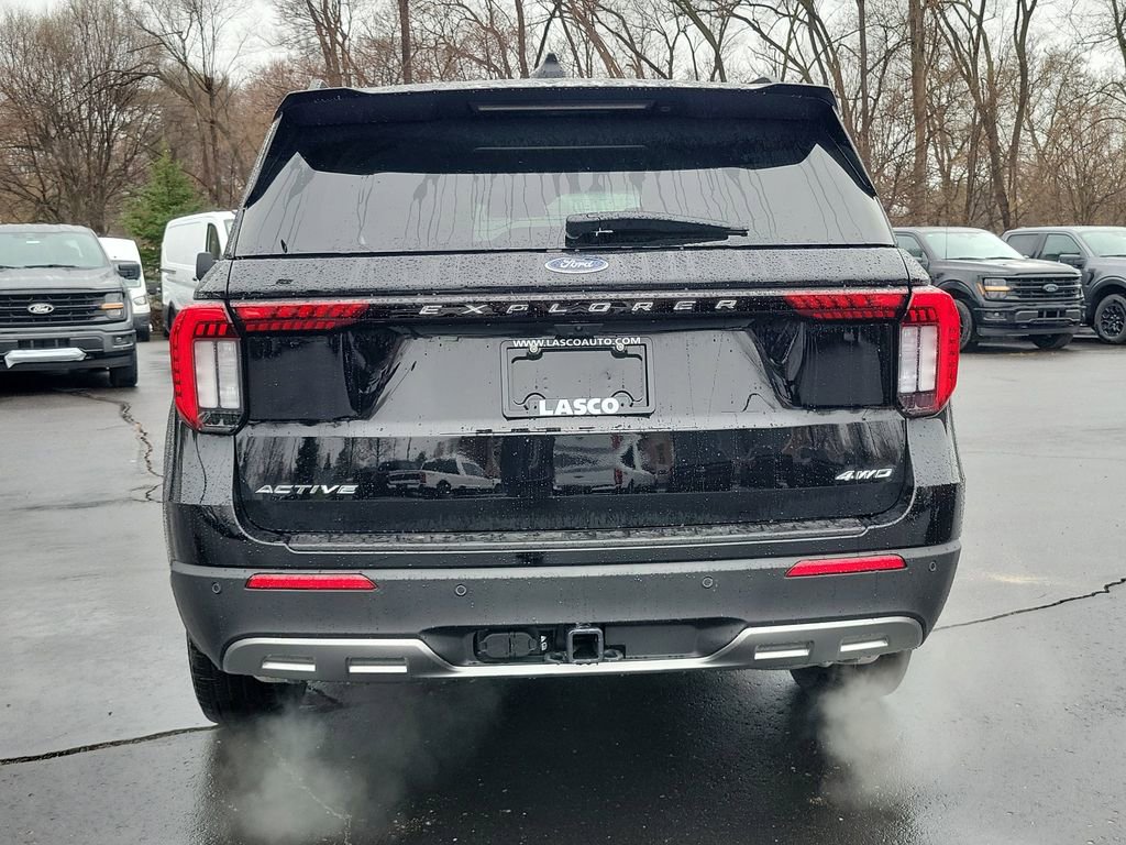 New 2026 Ford Explorer Active image 5