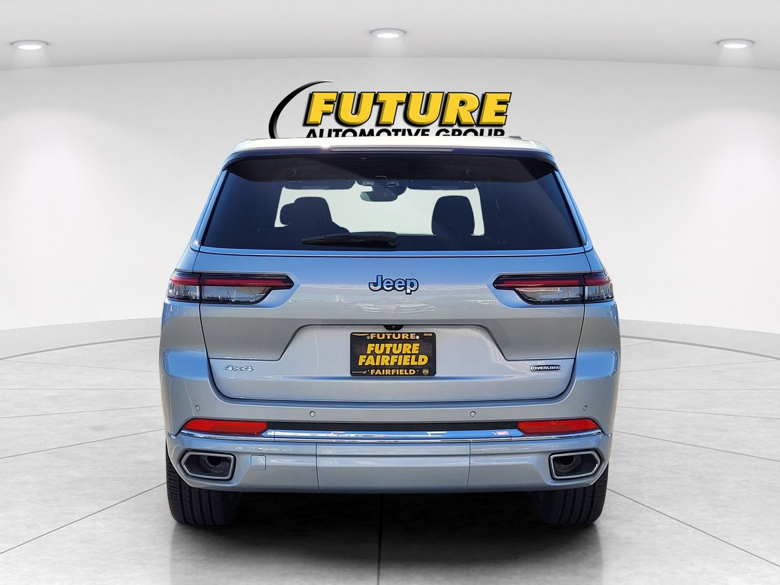 New 2024 Jeep Grand Cherokee L Overland w/ Trailer Tow Package AWD/4WD image 5