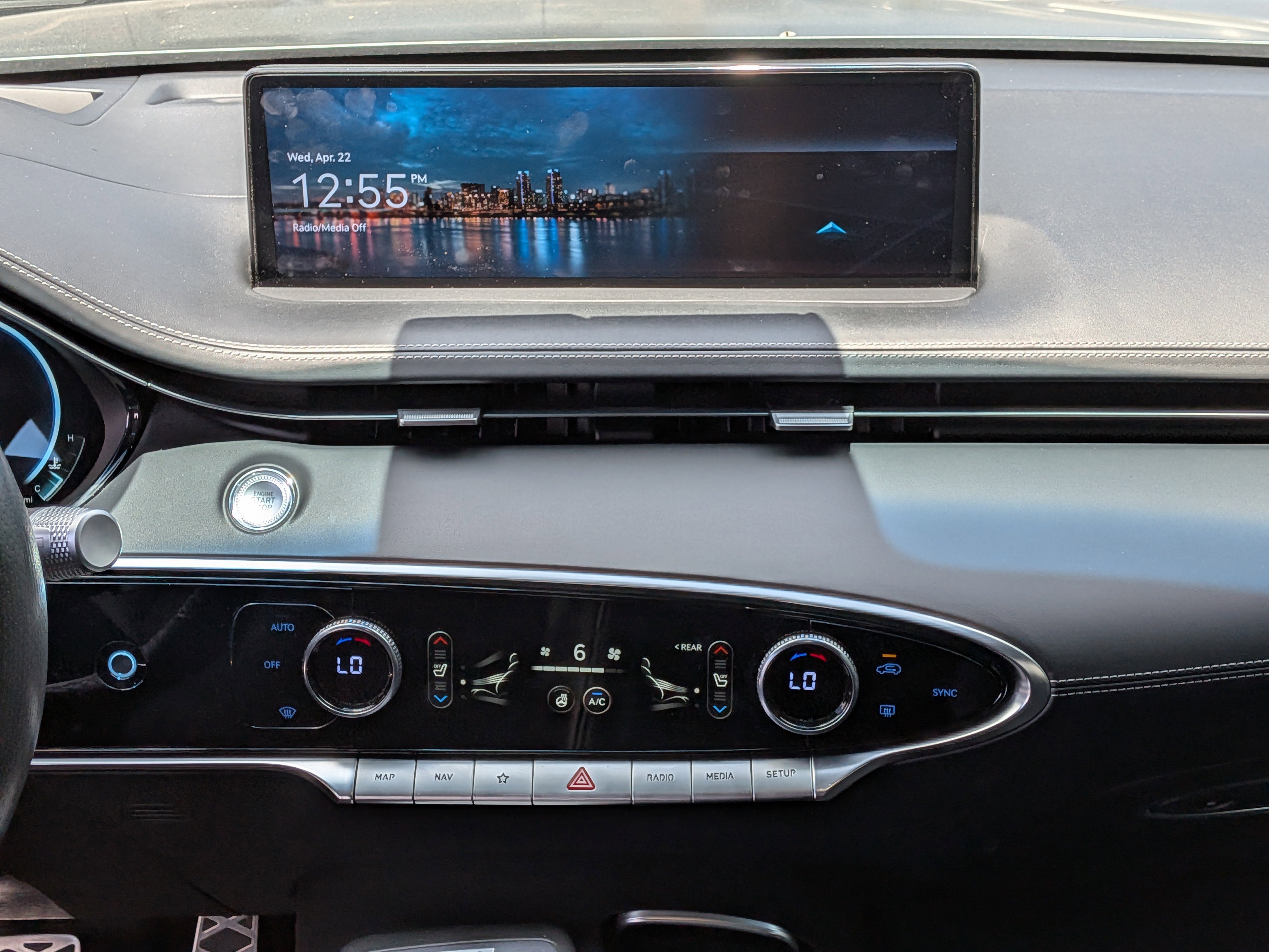 Used 2022 Genesis GV70 3.5T Sport w/ Sport Prestige Package image 21