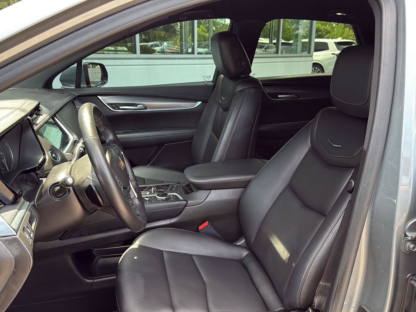 Used 2024 Cadillac XT5 Luxury FWD image 15
