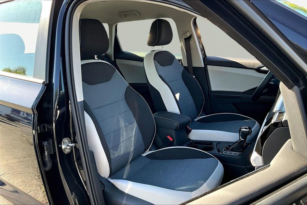 New 2026 Volkswagen Taos S image 29