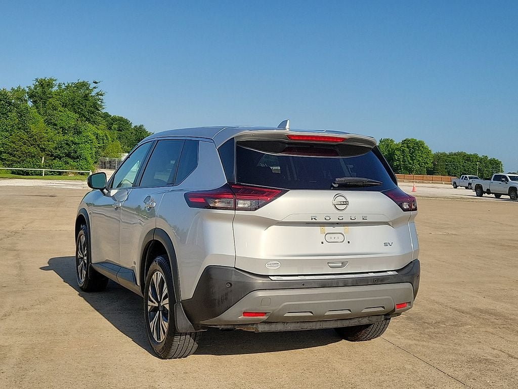 Used 2022 Nissan Rogue SV FWD image 4