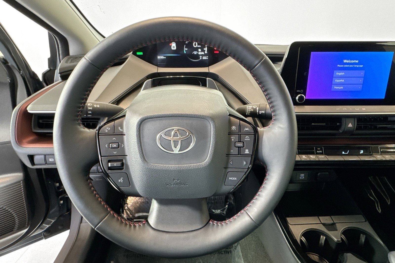Used 2026 Toyota Prius Plug-In Hybrid FWD image 11