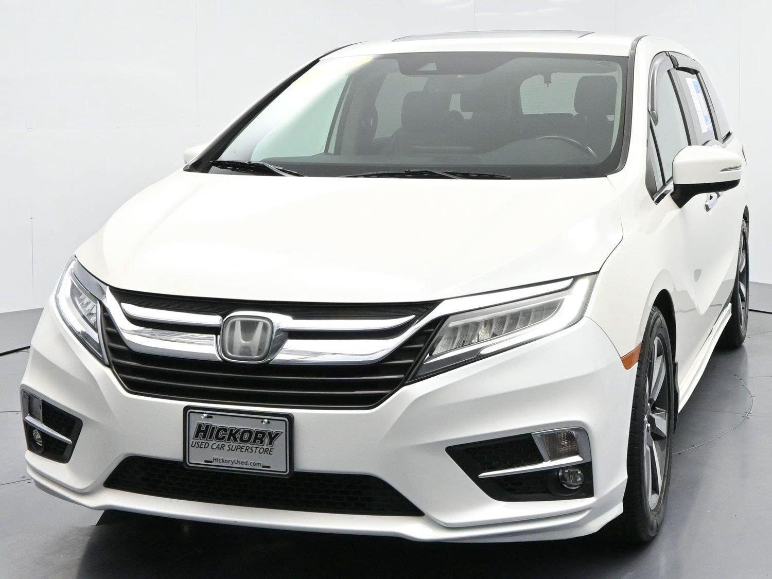 Used 2019 Honda Odyssey Touring image 3